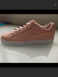 Nike Court Royale AC
