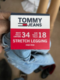 DISTRESSED HIGH RISE FIT JEAN